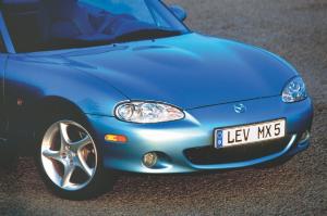Mazda MX-5 1999 года
